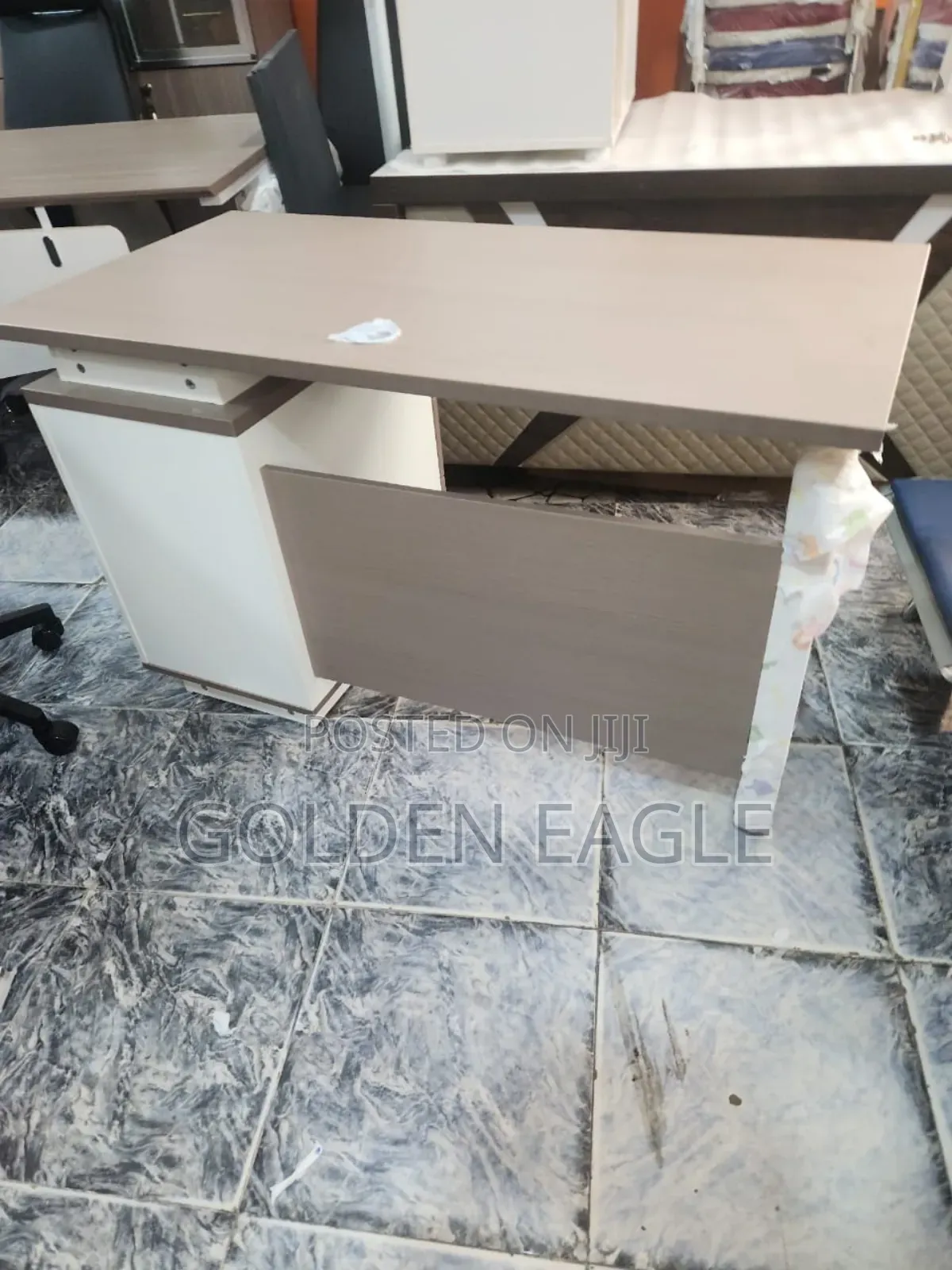 Model 103 Table 120cm