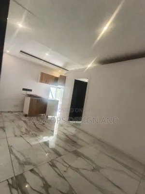 Mini Flat in Paradise 3 Estate, Chevron for rent