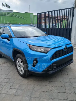Toyota RAV4 2022 Blue