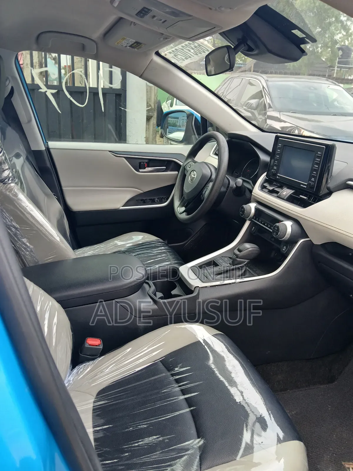 Toyota RAV4 2022 Blue