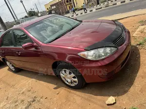Toyota Camry 2006 Red