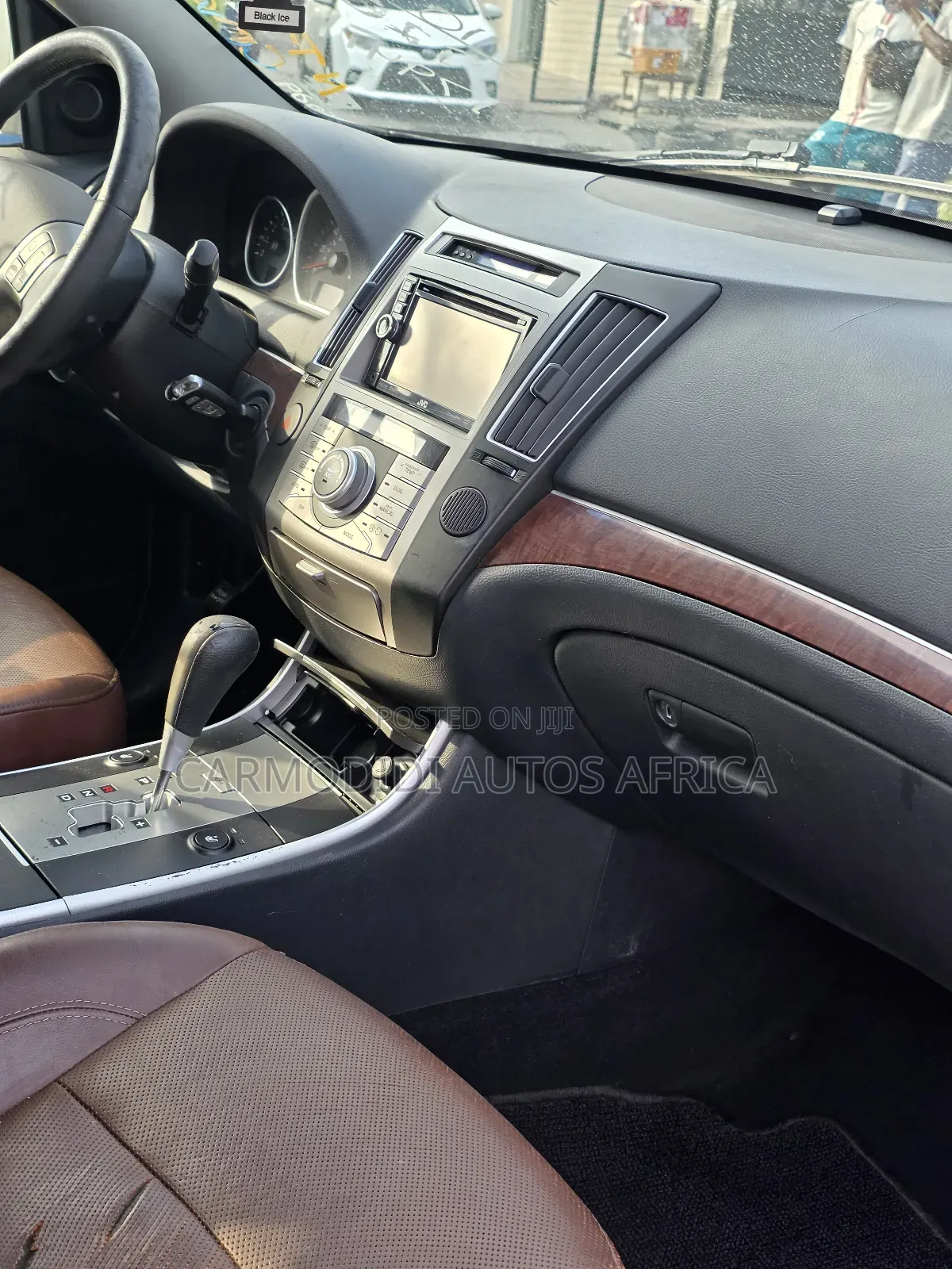 Hyundai Veracruz Limited 2011 White