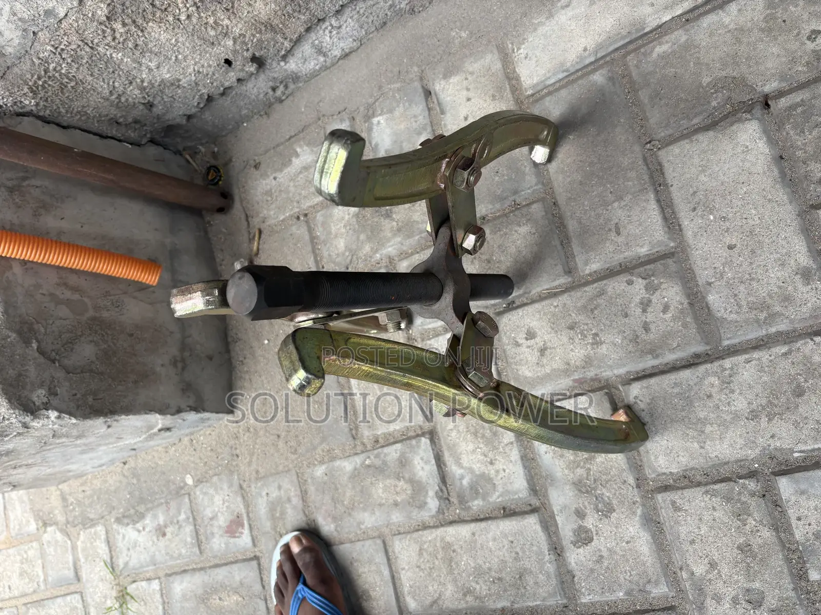14” 3-Jaw Gear Puller