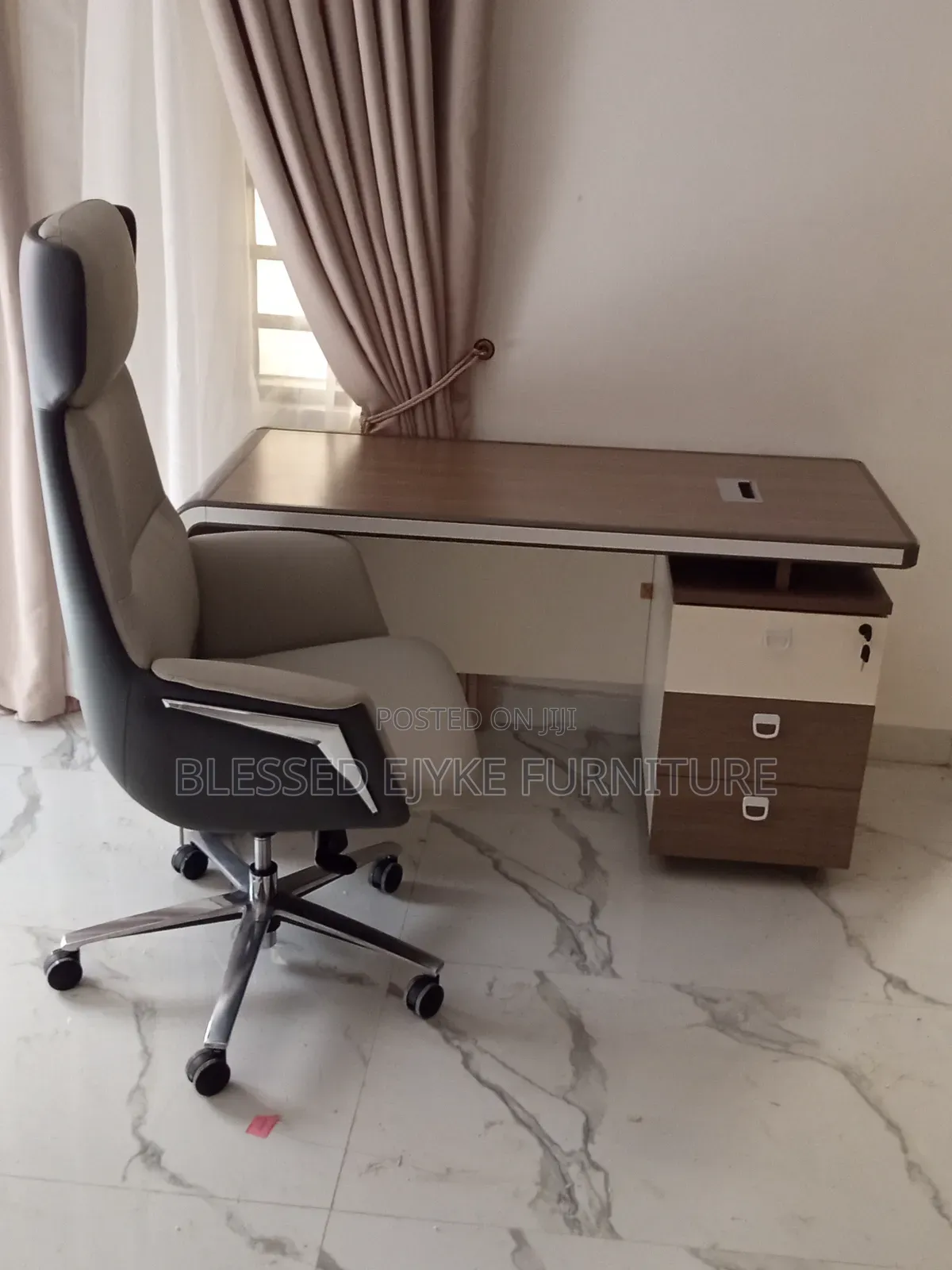 Quality Luxury Office Table and Chair