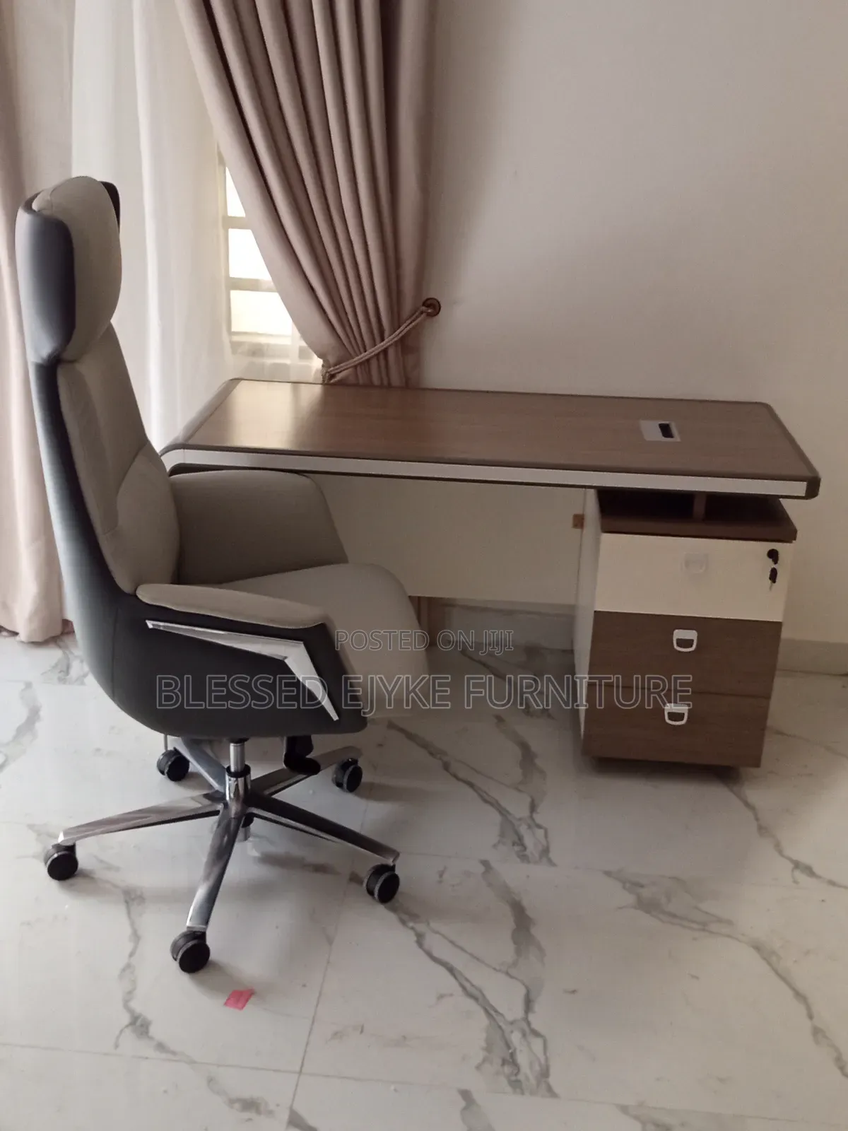 Quality Luxury Office Table and Chair
