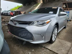 Toyota Avalon Limited 4dr Sedan (3.5L 6cyl 6A) 2014 Silver