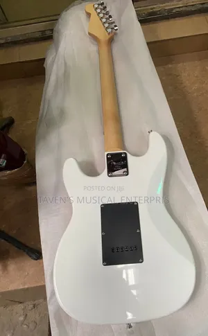Fender Stratocaster Electric Guitar