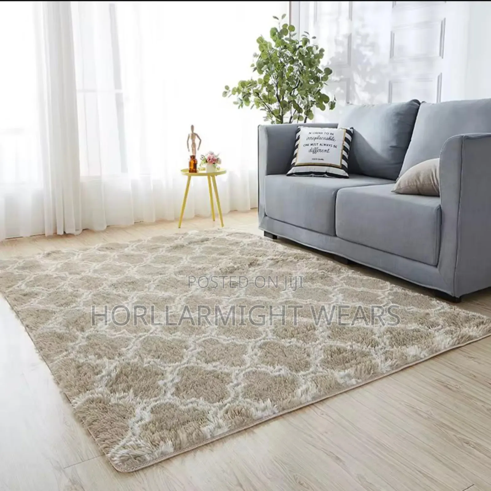 Quality Home/Reception Fluffy Centre Rug.