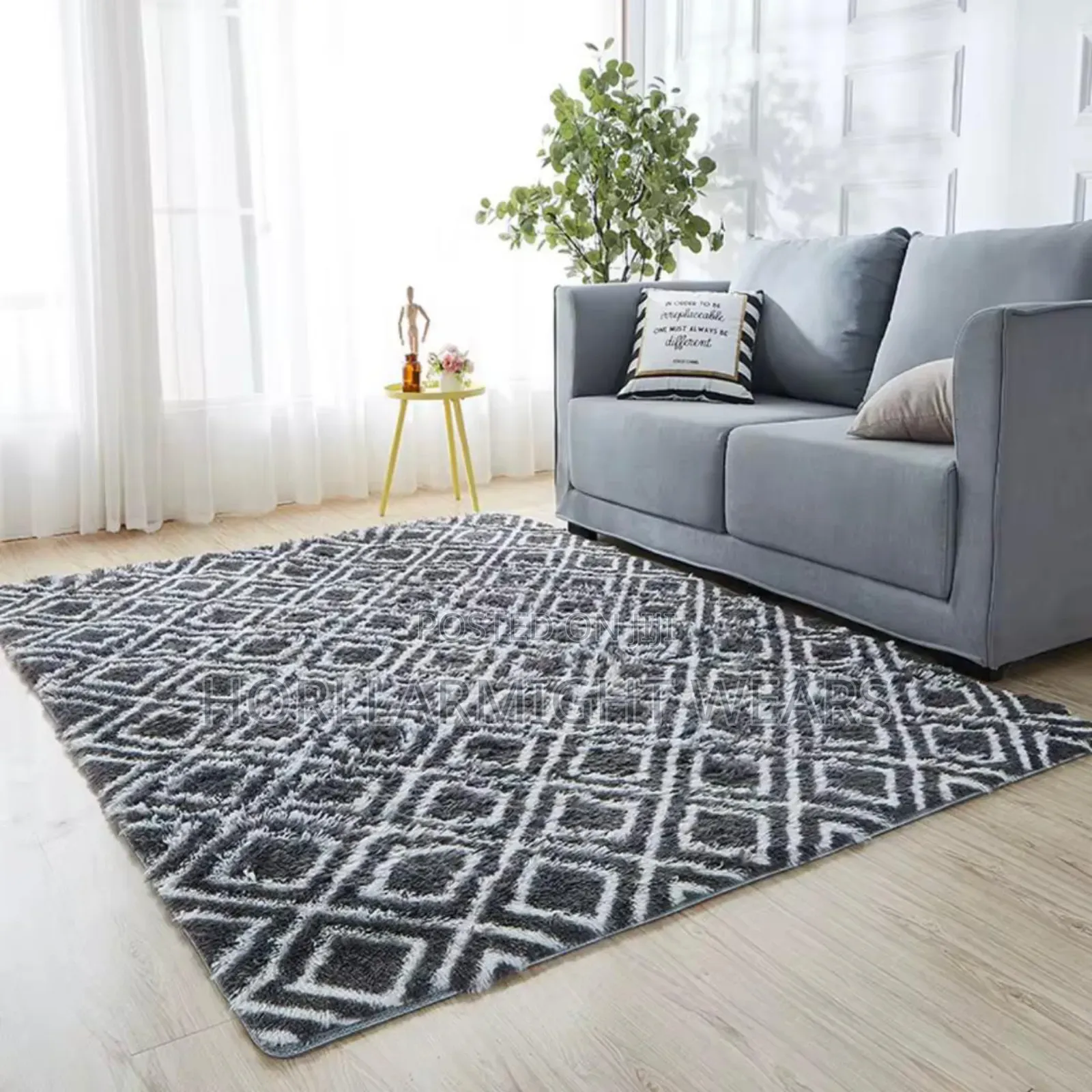 Quality Home/Reception Fluffy Centre Rug.