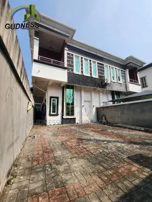 4bdrm Duplex in Ikota for rent