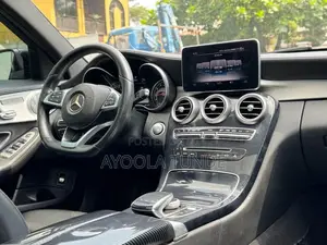 Mercedes-Benz C300 2015 Black