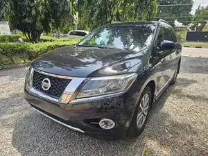 Nissan Pathfinder 2015 Black