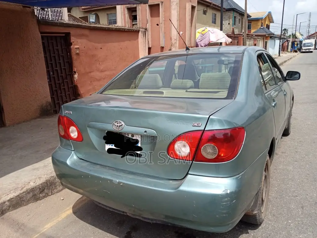 2005 Toyota Corolla