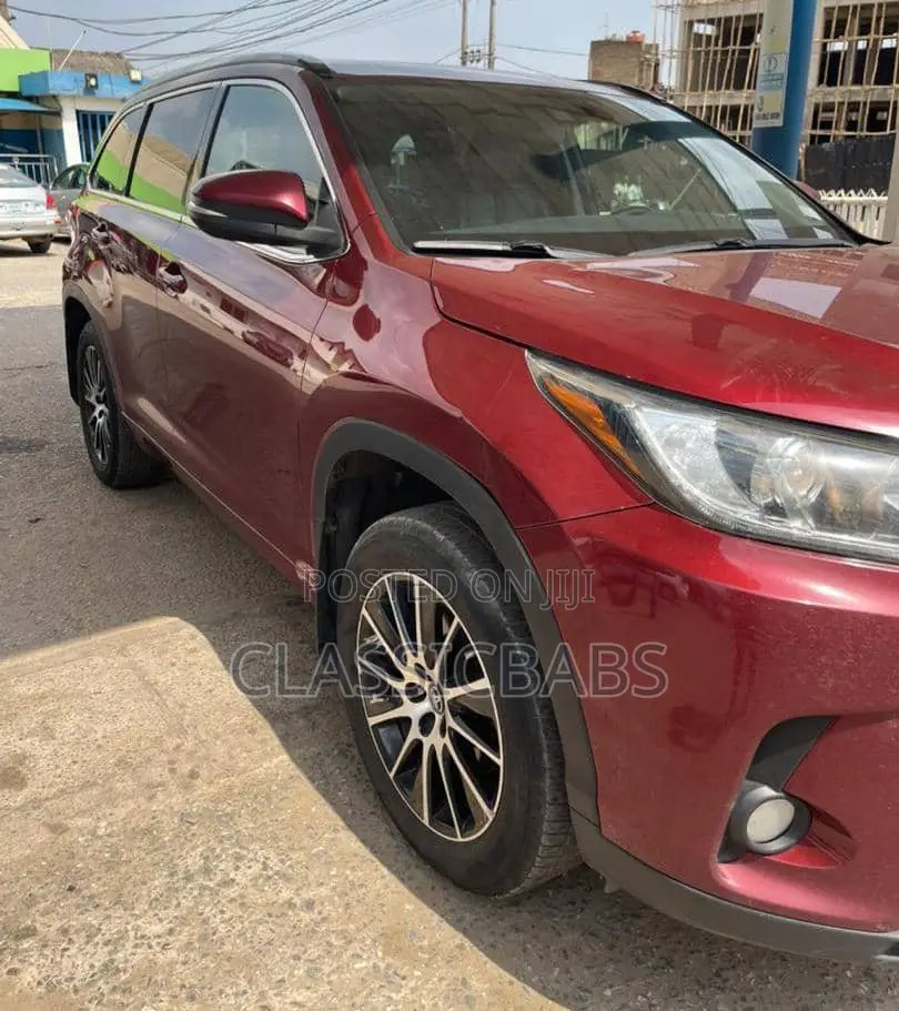 Toyota Highlander 2016