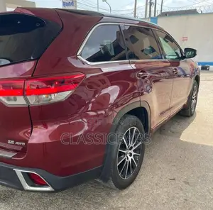 Toyota Highlander 2016