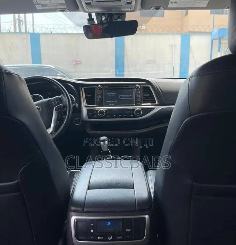 Toyota Highlander 2016