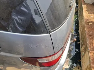 Toyota Previa 2005 Blue