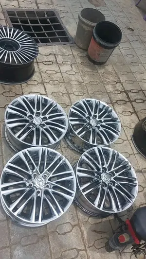 Is for Toyota 2008 and 2016 Lexus Es 350 Rim Size 17