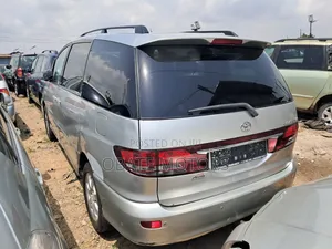 Toyota Previa 2006 Blue