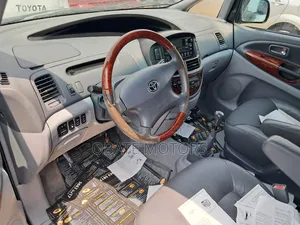 Toyota Previa 2006 Blue