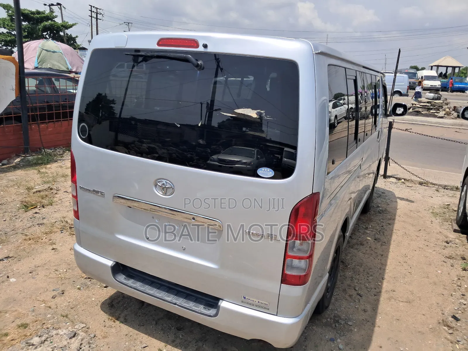 Toyota HiAce 2012 Silver
