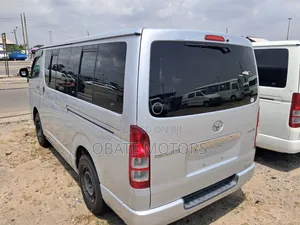 Toyota HiAce 2012 Silver
