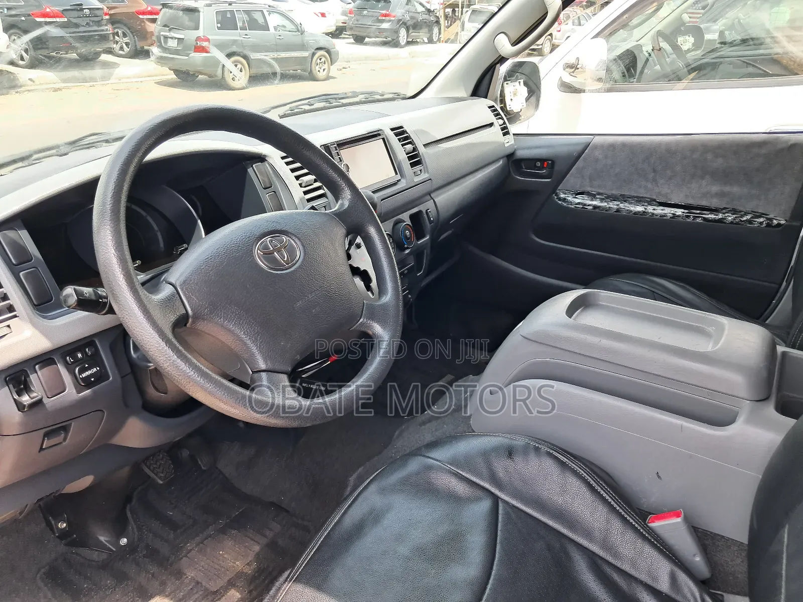 Toyota HiAce 2012 Silver
