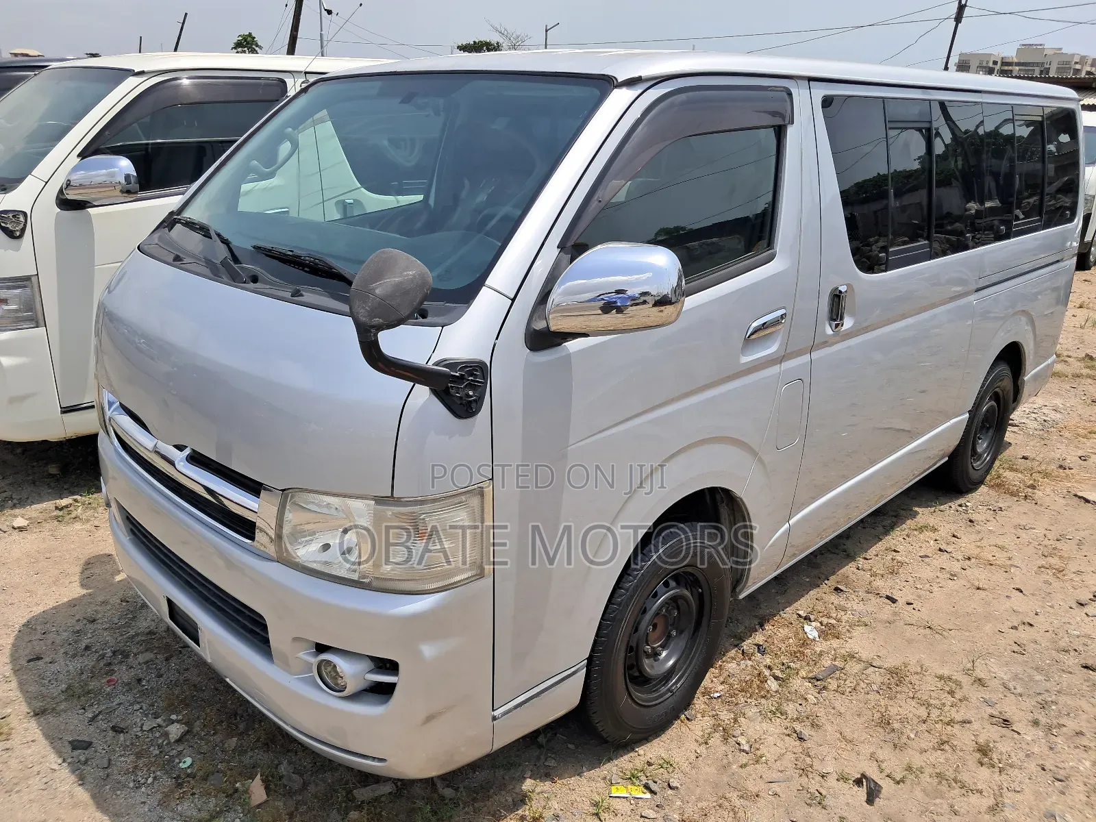 Toyota HiAce 2012 Silver
