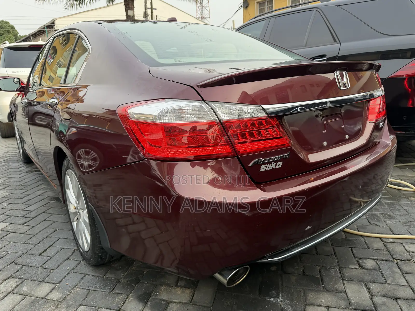 Honda Accord Touring 4dr Sedan FWD (3.5L 6cyl 6A) 2013 Burgundy