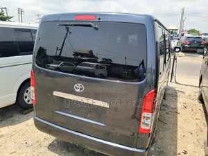 Toyota HiAce 2013 Grey