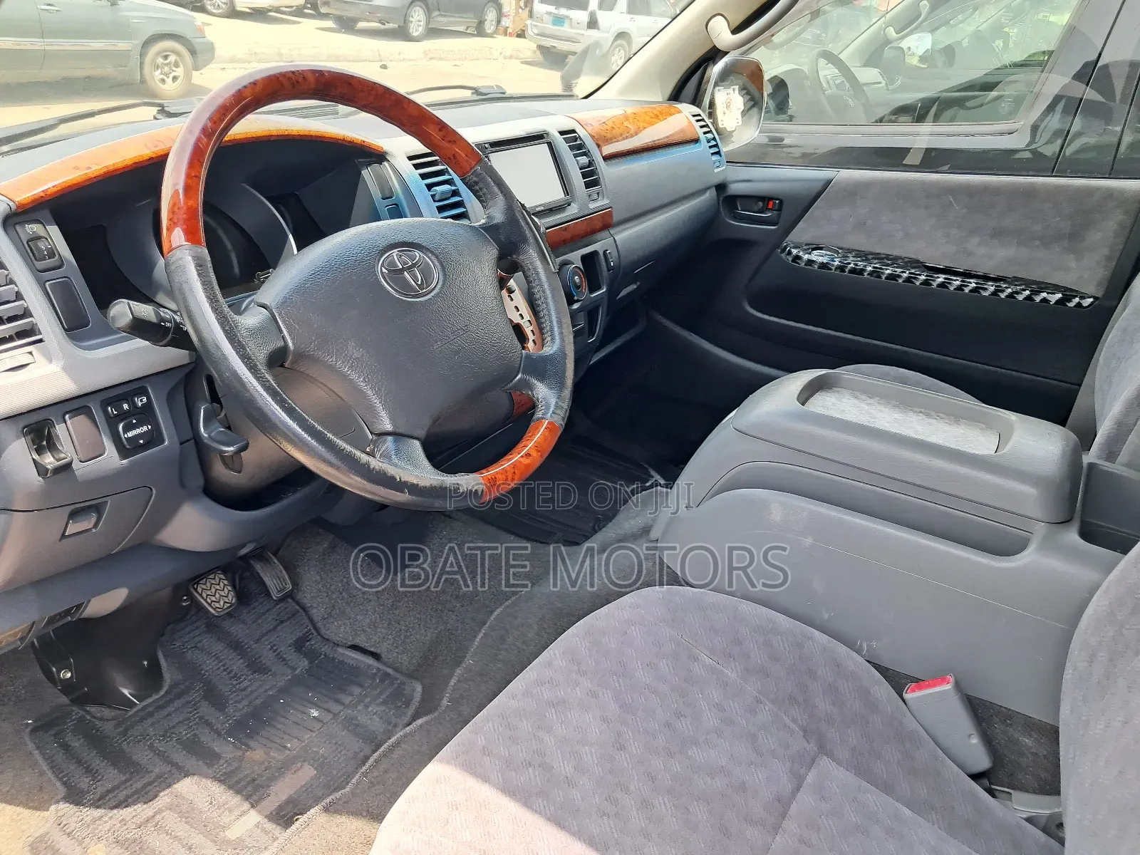 Toyota HiAce 2013 Grey