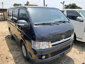 Toyota HiAce 2013 Grey