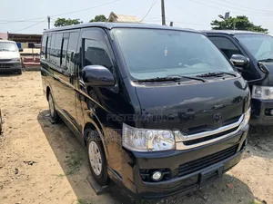 Toyota HiAce 2012 Black