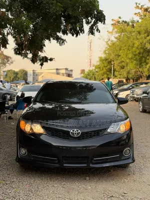 Toyota Camry SE 4dr Sedan (2.5L 4cyl 6A) 2013 Black