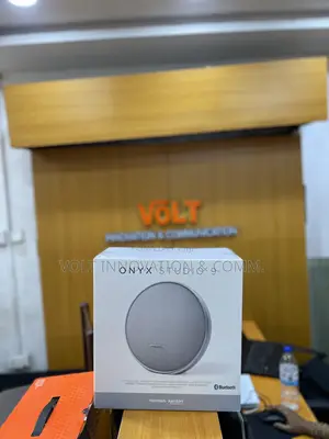 Onyx Studio 9