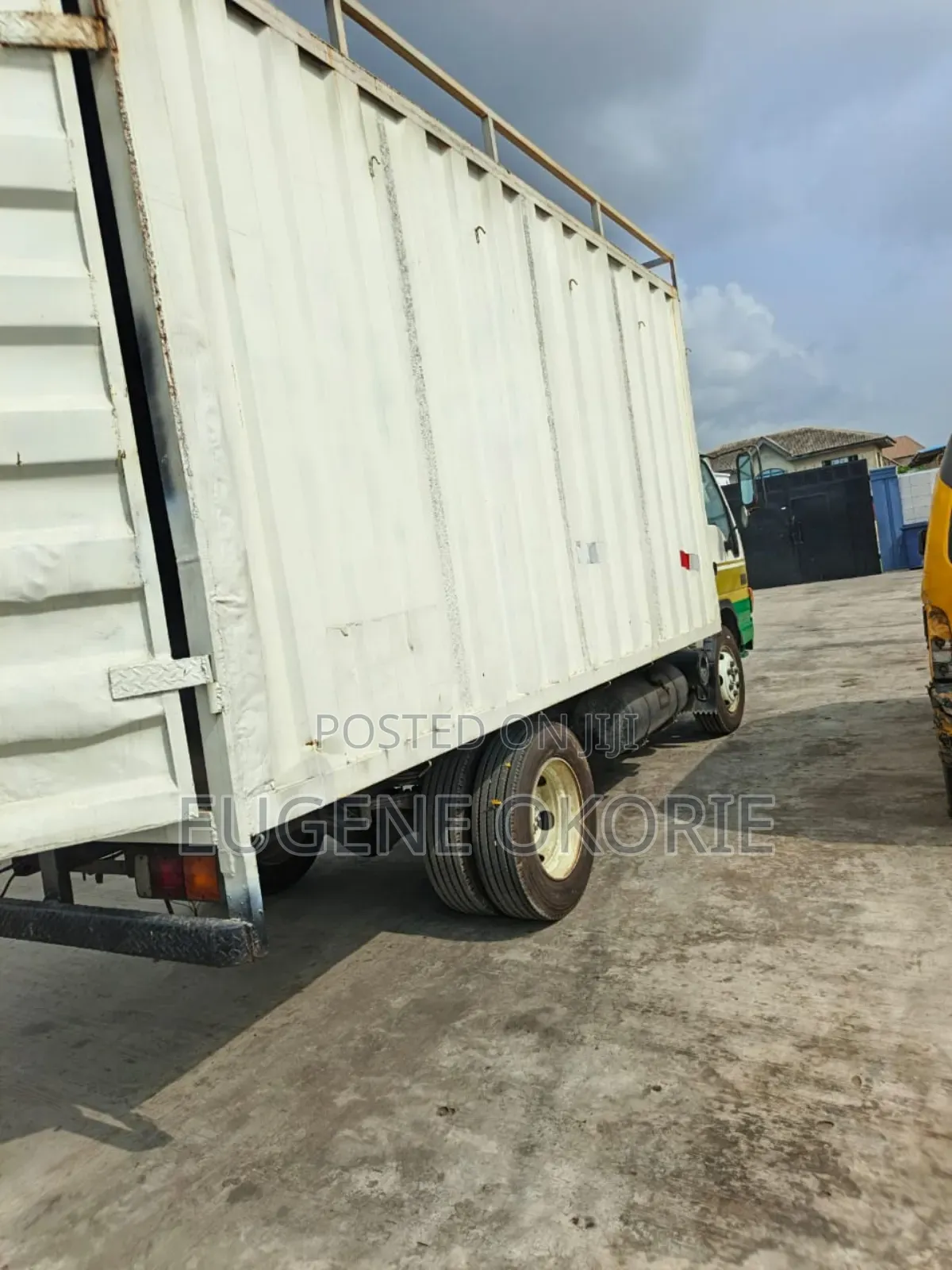 GMC Container Truck