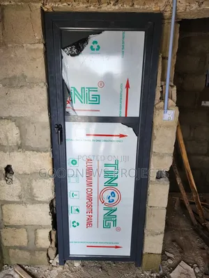 Very Strong Aluminium Toilet Door