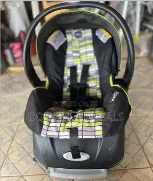 Evenflo Infant Carrier Car Seat (0-2yrs)