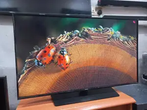 Uk Preowned 43" Samsung Fullhd Tizenos Smart Tv
