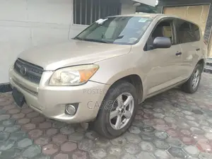 Toyota RAV4 2007 Gold