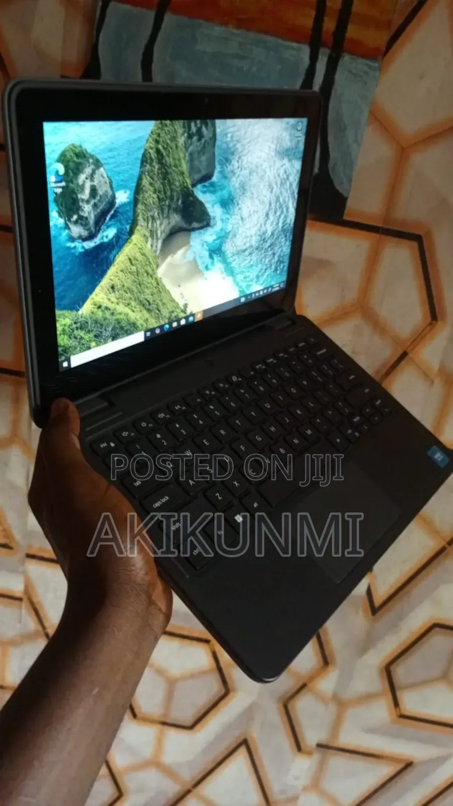 Laptop Dell Latitude 3120 8GB Intel SSD 128GB