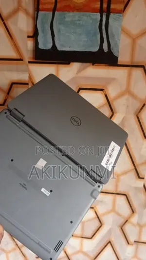 Laptop Dell Latitude 3120 8GB Intel SSD 128GB
