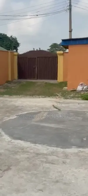 3bdrm Bungalow in Ikotun/Igando for sale