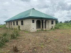 5bdrm House in Baptist Housing, Ado-Odo/Ota for sale