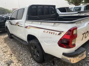 Toyota Hilux Revo Double Cab Petrol 2.7 AWD 2019 White
