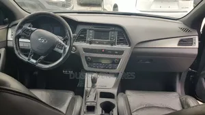 Hyundai Sonata Sport 2.0T 4dr Sedan (2.0L 4cyl Turbo 6A) 2015 Blue