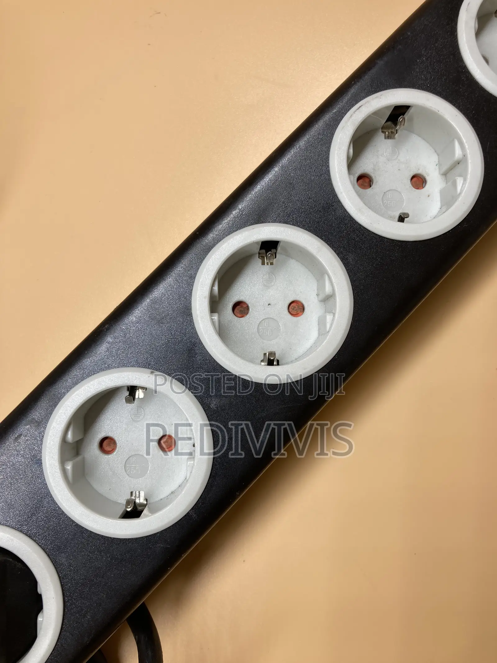 Brennenstuhl Super-Solid 8-Outlet Power Strip