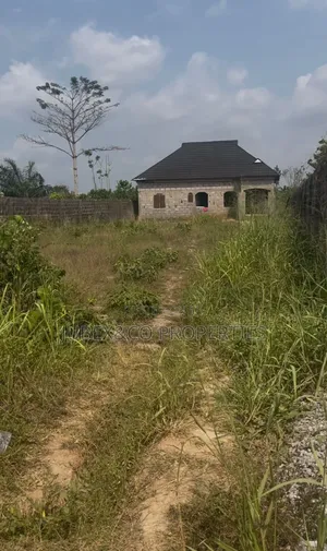 3bdrm Bungalow in Ayetoro After Mowe, Obafemi-Owode for sale