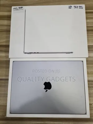 Laptop Apple MacBook Air 2023 M2 16GB Apple M3 SSD 256GB