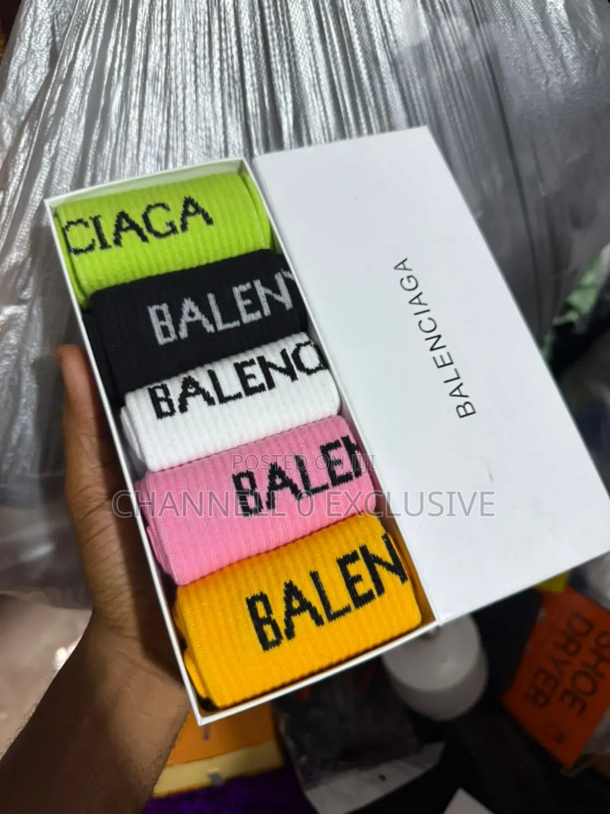 *Packed Socks  in Different Designs and Colors